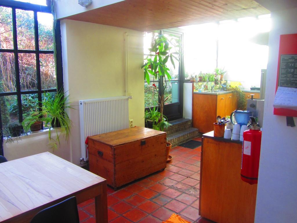 B&B Faja Lobi Gent Bagian luar foto